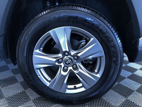 Certified 2025 Toyota RAV4 XLE w/ Convenience Package AWD/4WD image 16