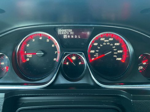 Used 2013 GMC Acadia SLT image 34