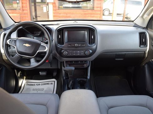 Used 2017 Chevrolet Colorado W/T w/ WT Convenience Package AWD/4WD image 9