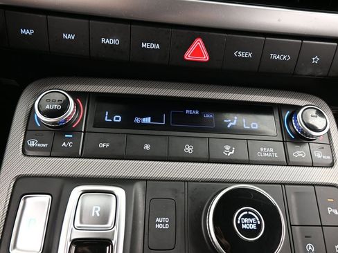 Used 2025 Hyundai Palisade SEL FWD image 26