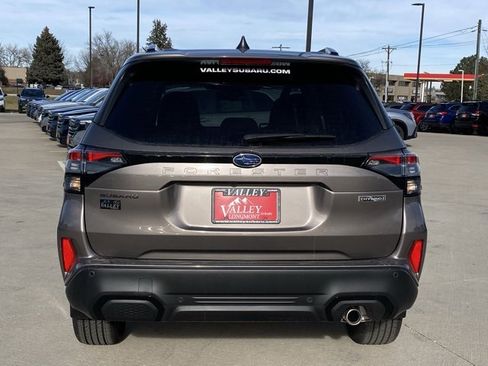 New 2025 Subaru Forester Touring image 4