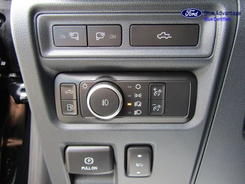 Certified 2022 Ford F150 Platinum w/ Equipment Group 701A High AWD/4WD image 28