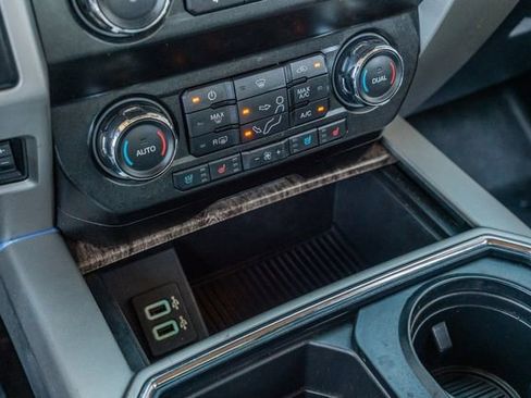 Used 2019 Ford F250 Lariat w/ Lariat Ultimate Package image 29