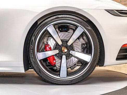 Used 2024 Porsche 911 Cabriolet image 12