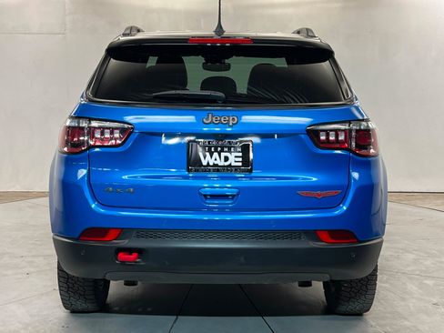 Used 2025 Jeep Compass Trailhawk AWD/4WD image 5