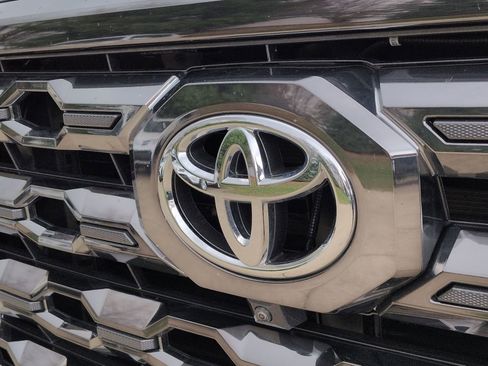 Used 2023 Toyota Tundra Platinum image 36