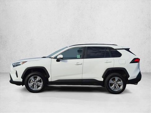 Used 2024 Toyota RAV4 XLE FWD image 9