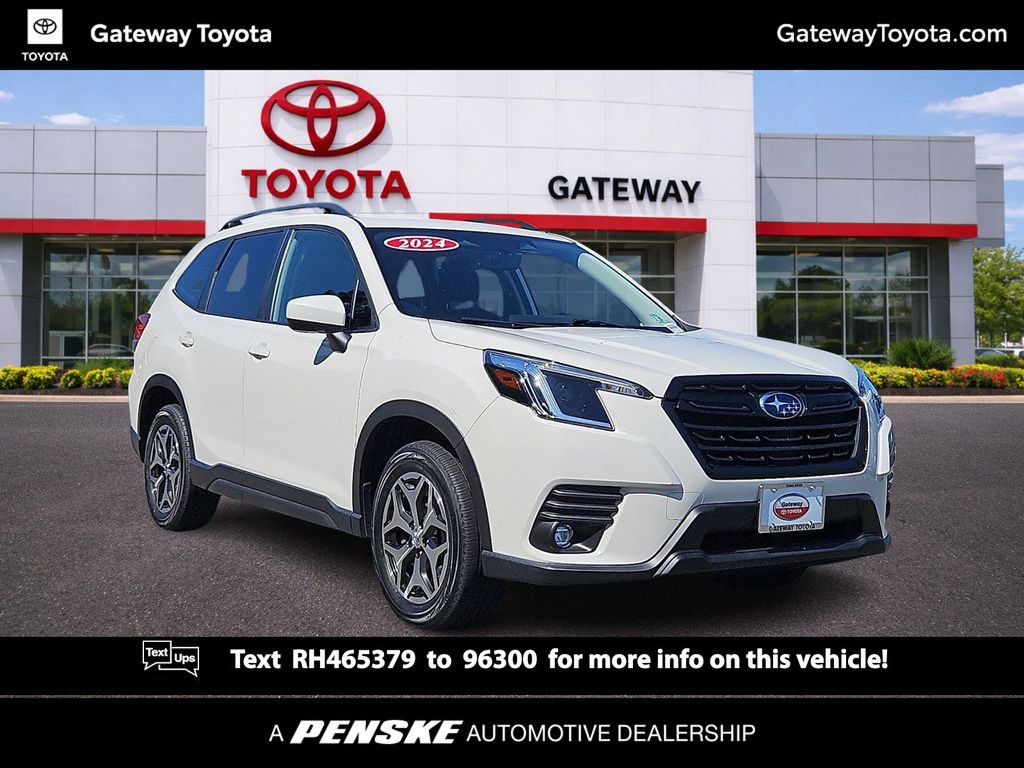 Used 2024 Subaru Forester Premium AWD/4WD image 1