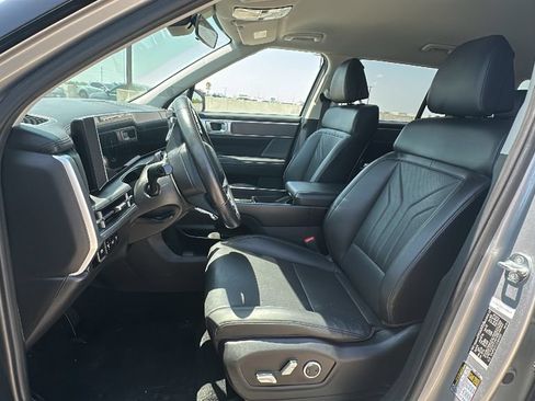 Used 2025 Hyundai Santa Fe SEL AWD/4WD image 4
