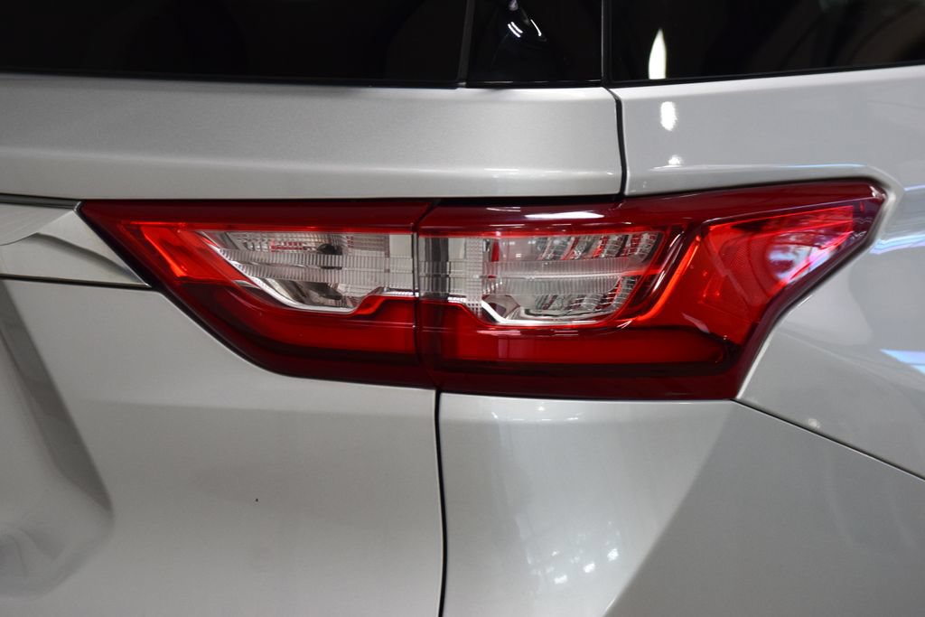 Used 2020 Chevrolet Traverse LT AWD/4WD image 19