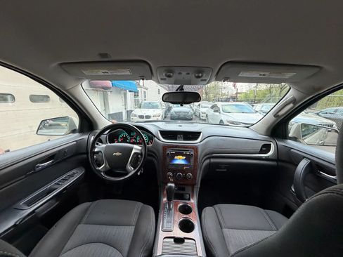Used 2014 Chevrolet Traverse LT FWD image 40