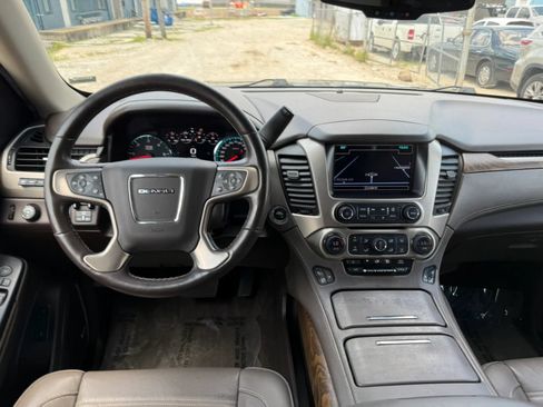 Used 2018 GMC Yukon XL Denali w/ Denali Ultimate Package AWD/4WD image 18