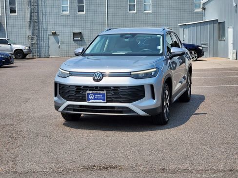 Certified 2025 Volkswagen Tiguan S AWD/4WD image 3
