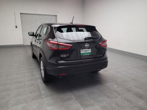 Used 2021 Nissan Rogue Sport S image 6