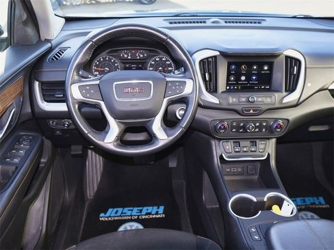 Used 2018 GMC Terrain SLE w/ Driver Convenience Package image 17