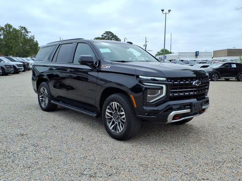 Used 2025 Chevrolet Tahoe Z71 w/ Z71 Off-Road Package AWD/4WD image 1