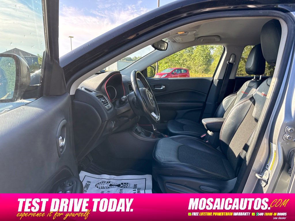 Used 2020 Jeep Compass Trailhawk AWD/4WD image 21