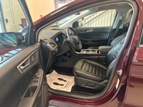 Used 2022 Ford Edge SEL w/ Convenience Package image 5