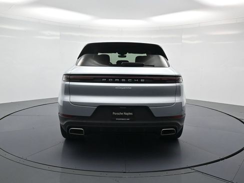Used 2025 Porsche Cayenne image 26