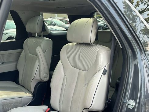 Used 2024 Hyundai Palisade Calligraphy image 27
