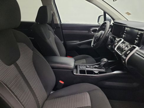 Used 2023 Kia Sorento LX FWD image 21