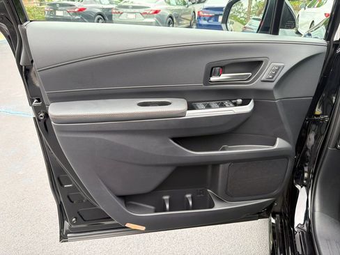 New 2026 Toyota Sienna Platinum AWD/4WD image 10