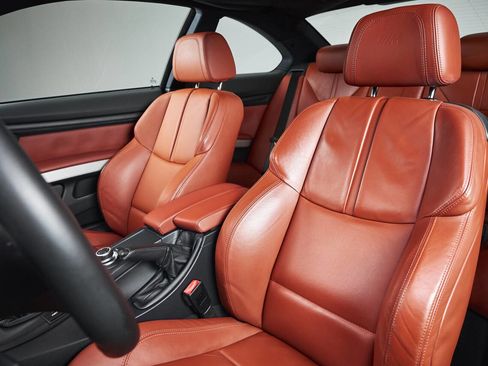 Used 2011 BMW M3 Coupe image 64