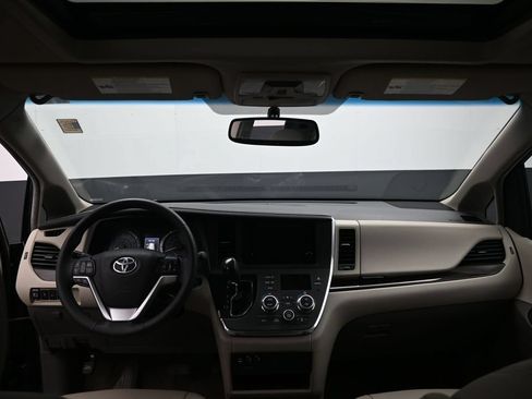 Certified 2017 Toyota Sienna XLE w/ XLE Navigation Package FWD image 25