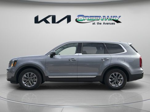 Certified 2024 Kia Telluride LX AWD/4WD image 3