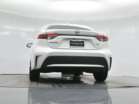 Used 2020 Toyota Corolla LE image 47