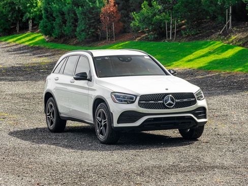 Used 2021 Mercedes-Benz GLC 300 w/ AMG Line image 13