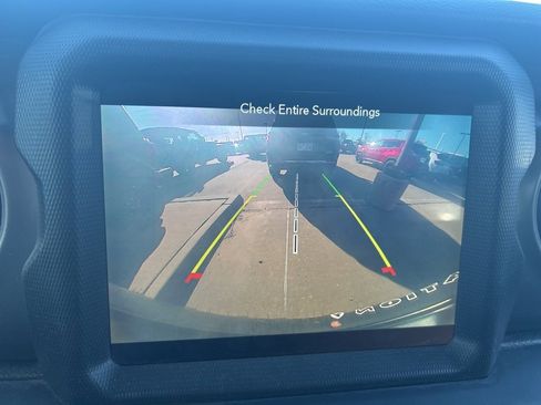 Used 2021 Jeep Wrangler Willys image 9