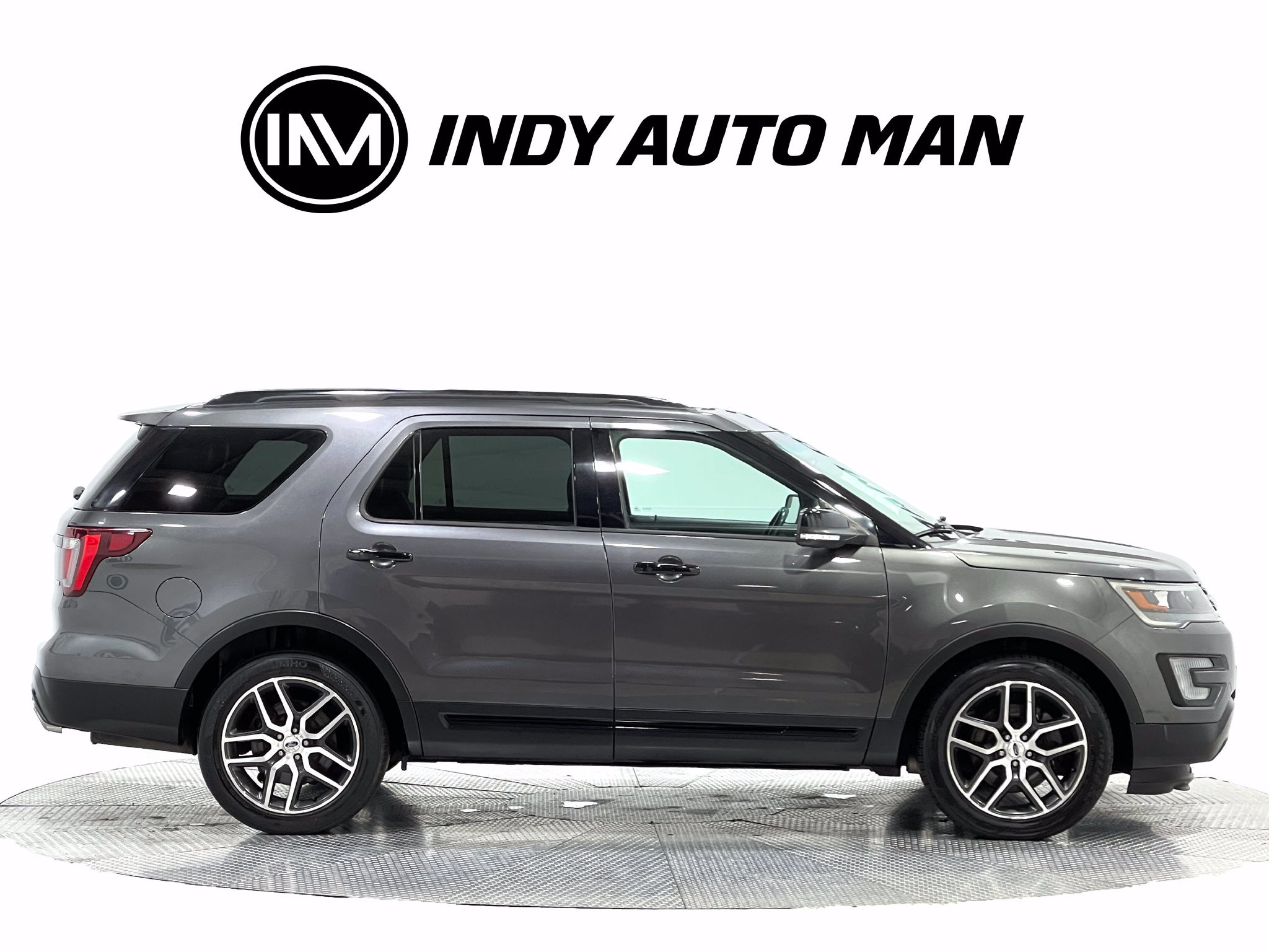 Used 2017 Ford Explorer Sport AWD/4WD image 3