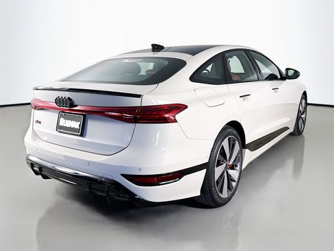 New 2025 Audi S6 e-tron Premium image 7