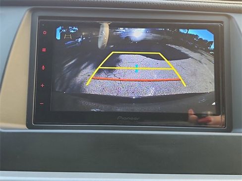 Used 2016 Toyota Highlander Limited image 14