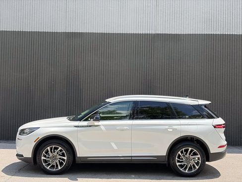 Certified 2020 Lincoln Corsair AWD w/ Equipment Group 101A image 4