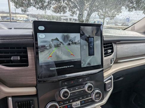 Used 2024 Ford Expedition Max Limited image 17