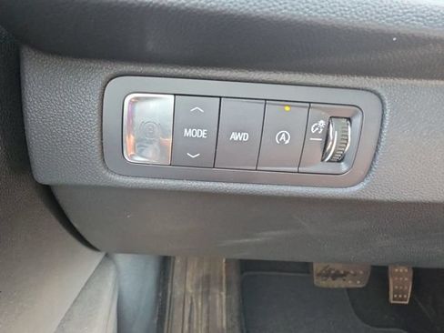 Used 2025 Chevrolet Traverse Z71 w/ Driver Confidence Package AWD/4WD image 15