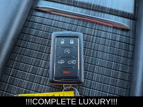 Used 2023 Jeep Wagoneer Series III w/ Premium Group I AWD/4WD image 41