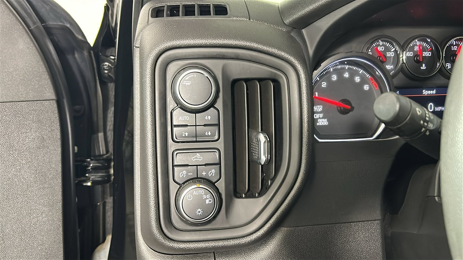 Used 2022 Chevrolet Silverado 1500 Custom Trail Boss w/ Safety Confidence Package AWD/4WD image 22