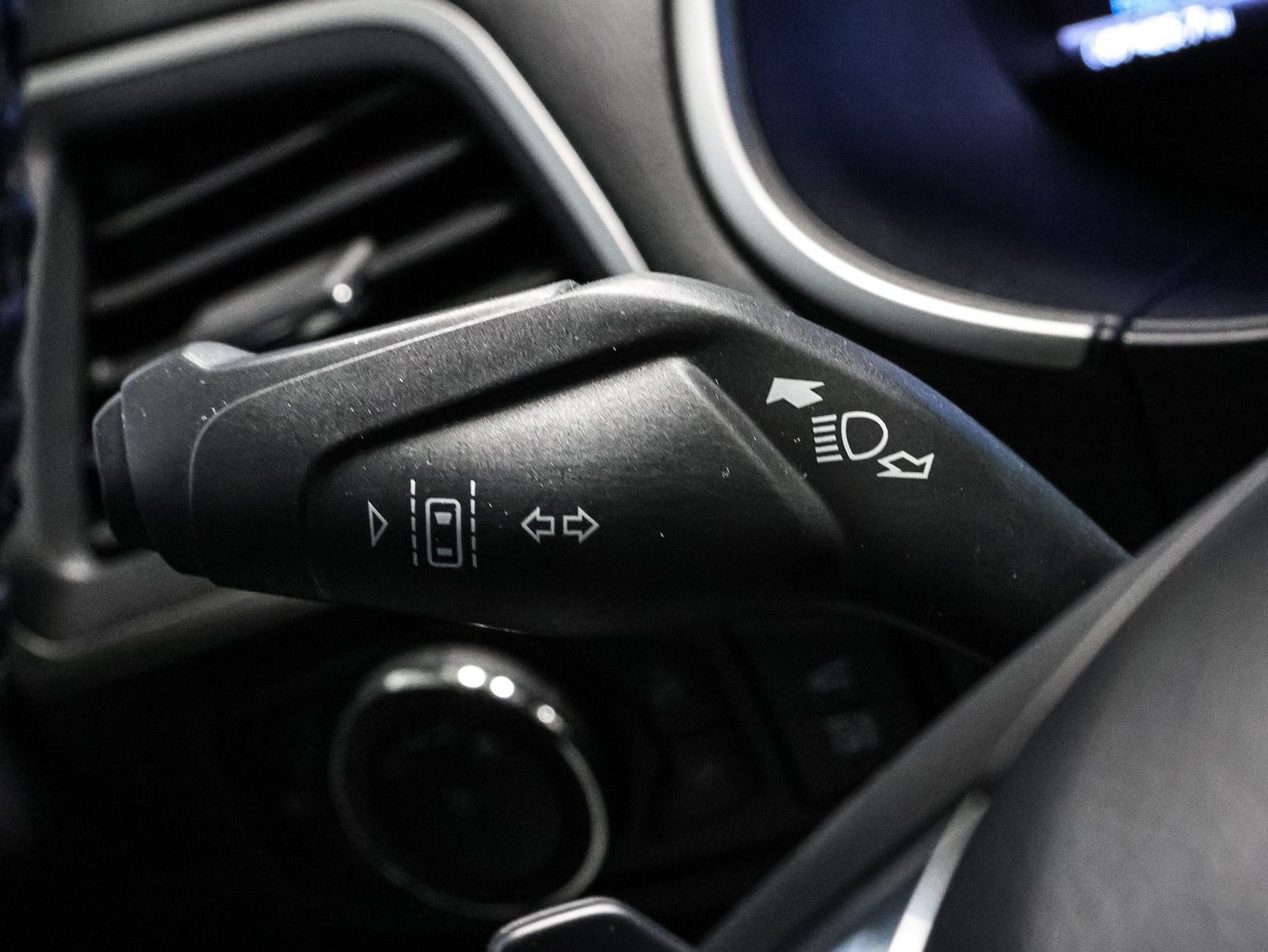 Certified 2020 Ford Edge SEL AWD/4WD image 35