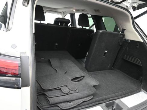 Used 2023 INFINITI QX60 Luxe w/ Cargo Package AWD/4WD image 11