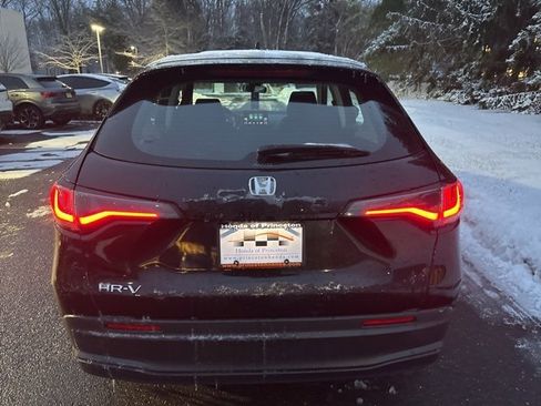 Certified 2023 Honda HR-V LX image 5