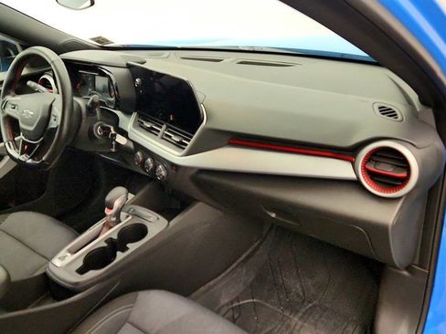 Used 2024 Chevrolet Trax RS image 24