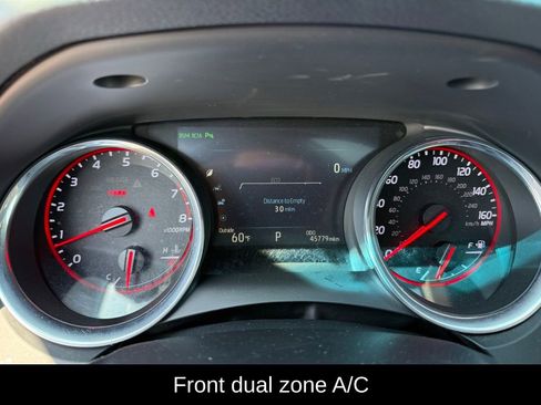 Used 2018 Toyota Camry XSE image 9