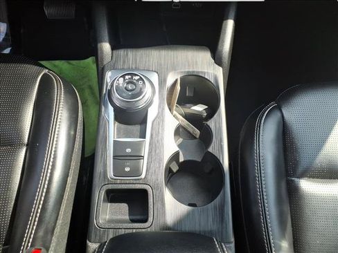Used 2024 Ford Escape Platinum AWD/4WD image 24
