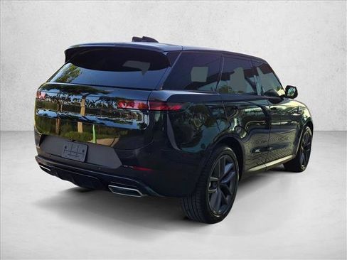 New 2027 Land Rover Range Rover Sport SE AWD/4WD image 2
