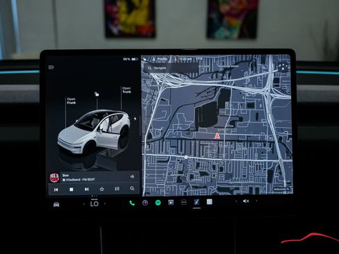 Used 2026 Tesla Model Y Long Range RWD image 70