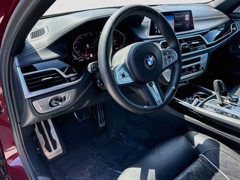 Used 2020 BMW 750i xDrive w/ Autobahn Package AWD/4WD image 9