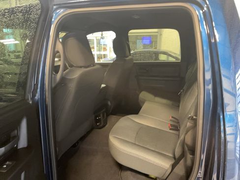 Used 2024 RAM 2500 Tradesman w/ Chrome Appearance Group image 16